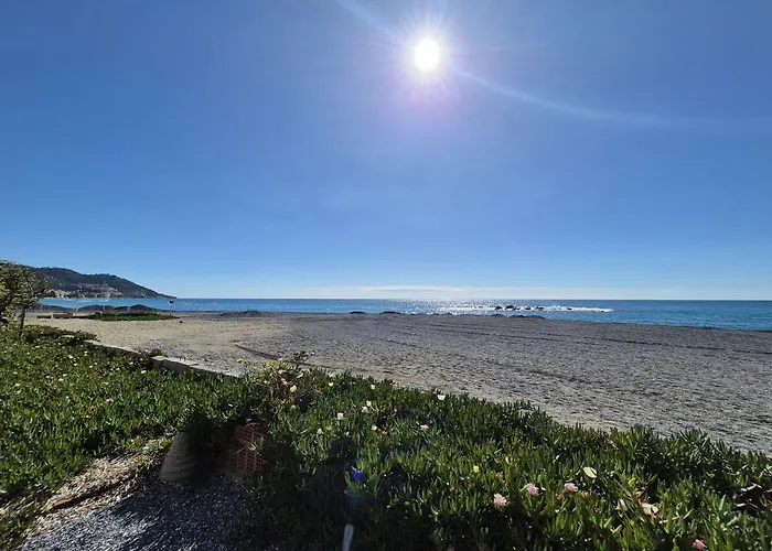25trilocale Vista Mare E Amazzonia Style Ντιάνο Μαρίνα