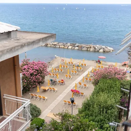 Apartment 25trilocale Vista Mare E Amazzonia Style